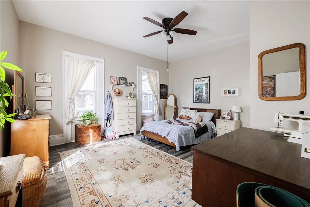 158 North Main Street, Perinton, New York 14450, Perinton, New York 14450, 5 Bedrooms Bedrooms, ,2 BathroomsBathrooms,Residential,Closed,158 North Main Street, Perinton, New York 14450,0,R1639420