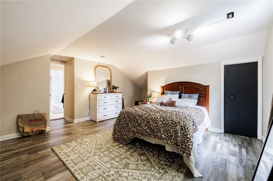 158 North Main Street, Perinton, New York 14450, Perinton, New York 14450, 5 Bedrooms Bedrooms, ,2 BathroomsBathrooms,Residential,Closed,158 North Main Street, Perinton, New York 14450,0,R1639420