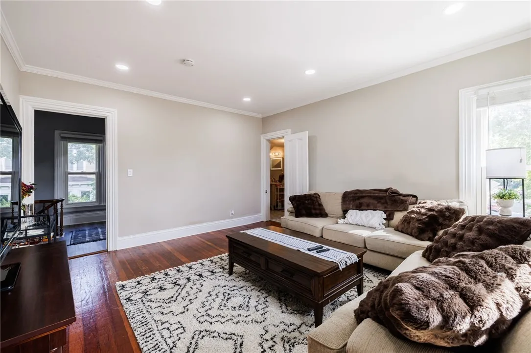 158 North Main Street, Perinton, New York 14450, Perinton, New York 14450, 5 Bedrooms Bedrooms, ,2 BathroomsBathrooms,Residential,Closed,158 North Main Street, Perinton, New York 14450,0,R1639420