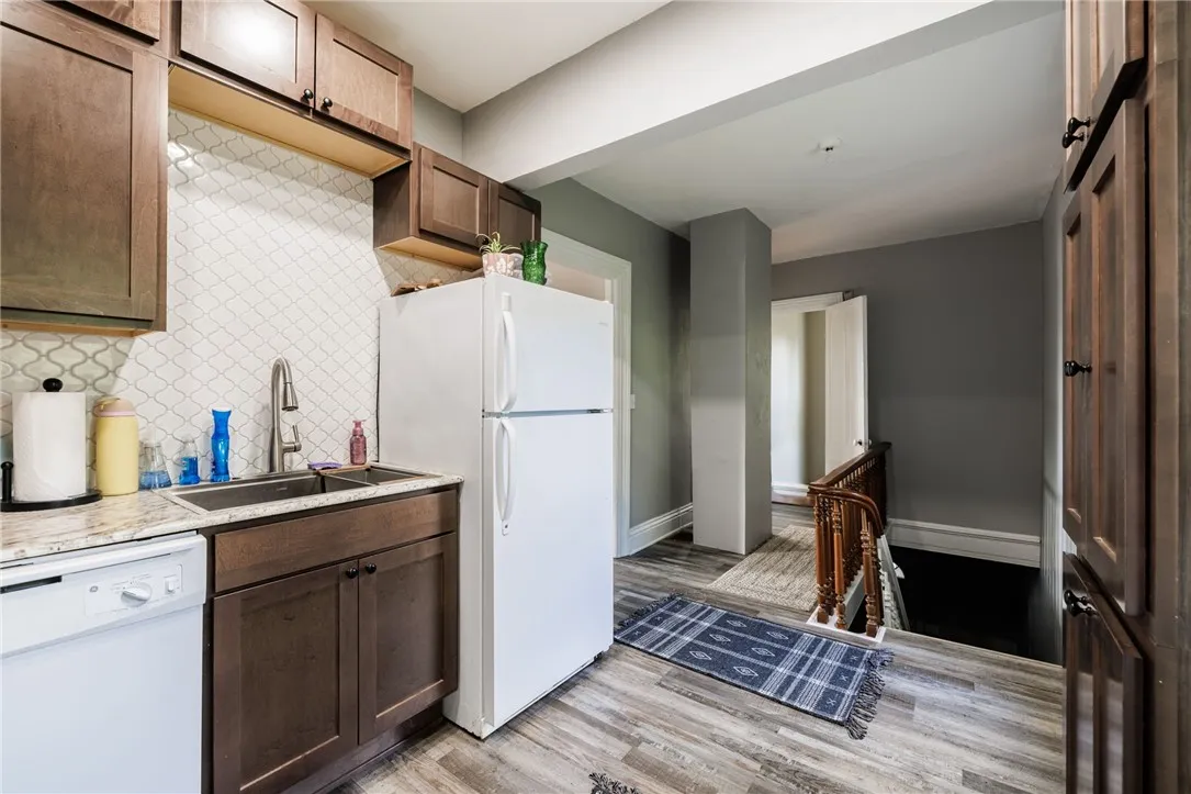 158 North Main Street, Perinton, New York 14450, Perinton, New York 14450, 5 Bedrooms Bedrooms, ,2 BathroomsBathrooms,Residential,Closed,158 North Main Street, Perinton, New York 14450,0,R1639420