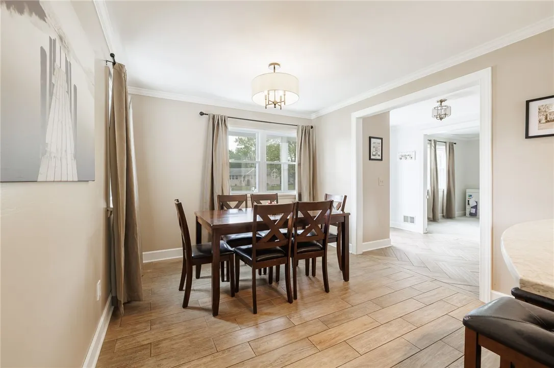 60 Peddington Circle, Henrietta, New York 14623, Henrietta, New York 14623, 3 Bedrooms Bedrooms, 8 Rooms Rooms,2 BathroomsBathrooms,Residential,Closed,60 Peddington Circle, Henrietta, New York 14623,0,R1638499