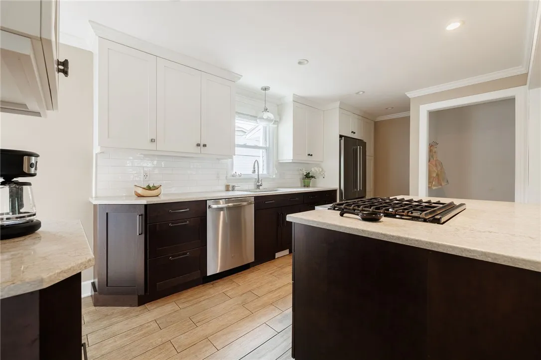 60 Peddington Circle, Henrietta, New York 14623, Henrietta, New York 14623, 3 Bedrooms Bedrooms, 8 Rooms Rooms,2 BathroomsBathrooms,Residential,Closed,60 Peddington Circle, Henrietta, New York 14623,0,R1638499