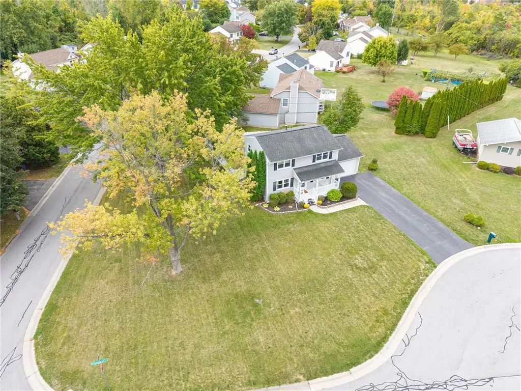 60 Peddington Circle, Henrietta, New York 14623, Henrietta, New York 14623, 3 Bedrooms Bedrooms, 8 Rooms Rooms,2 BathroomsBathrooms,Residential,Closed,60 Peddington Circle, Henrietta, New York 14623,0,R1638499