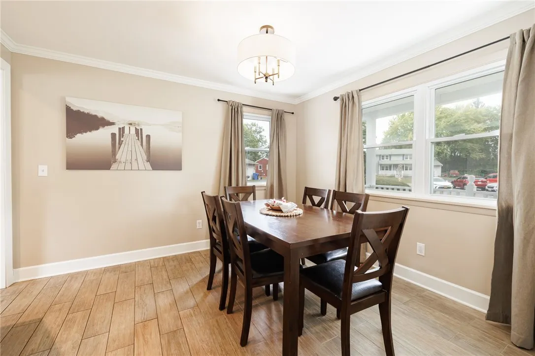 60 Peddington Circle, Henrietta, New York 14623, Henrietta, New York 14623, 3 Bedrooms Bedrooms, 8 Rooms Rooms,2 BathroomsBathrooms,Residential,Closed,60 Peddington Circle, Henrietta, New York 14623,0,R1638499