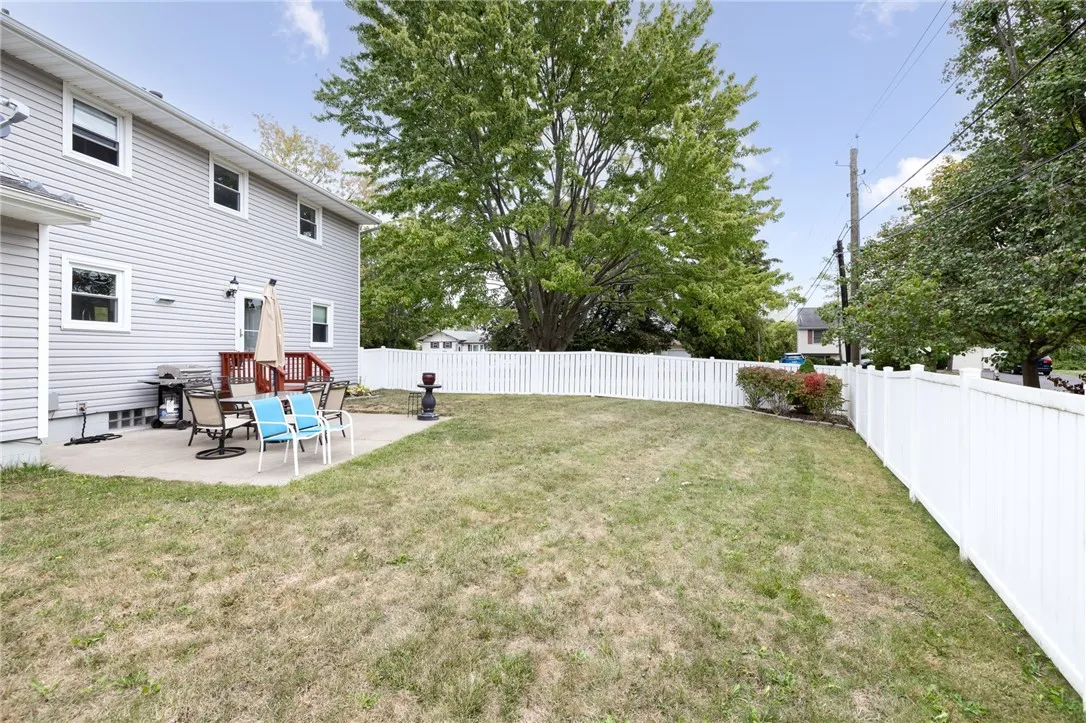 60 Peddington Circle, Henrietta, New York 14623, Henrietta, New York 14623, 3 Bedrooms Bedrooms, 8 Rooms Rooms,2 BathroomsBathrooms,Residential,Closed,60 Peddington Circle, Henrietta, New York 14623,0,R1638499