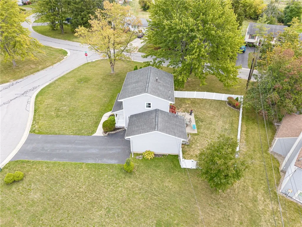 60 Peddington Circle, Henrietta, New York 14623, Henrietta, New York 14623, 3 Bedrooms Bedrooms, 8 Rooms Rooms,2 BathroomsBathrooms,Residential,Closed,60 Peddington Circle, Henrietta, New York 14623,0,R1638499