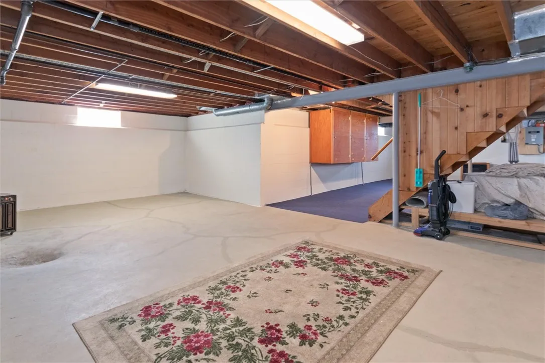 109 Drake Drive, Irondequoit, New York 14617, Irondequoit, New York 14617, 2 Bedrooms Bedrooms, 6 Rooms Rooms,1 BathroomBathrooms,Residential,Closed,109 Drake Drive, Irondequoit, New York 14617,0,R1639282