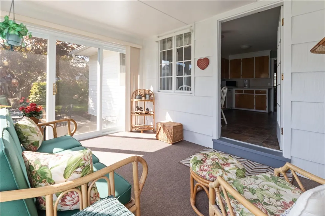 109 Drake Drive, Irondequoit, New York 14617, Irondequoit, New York 14617, 2 Bedrooms Bedrooms, 6 Rooms Rooms,1 BathroomBathrooms,Residential,Closed,109 Drake Drive, Irondequoit, New York 14617,0,R1639282