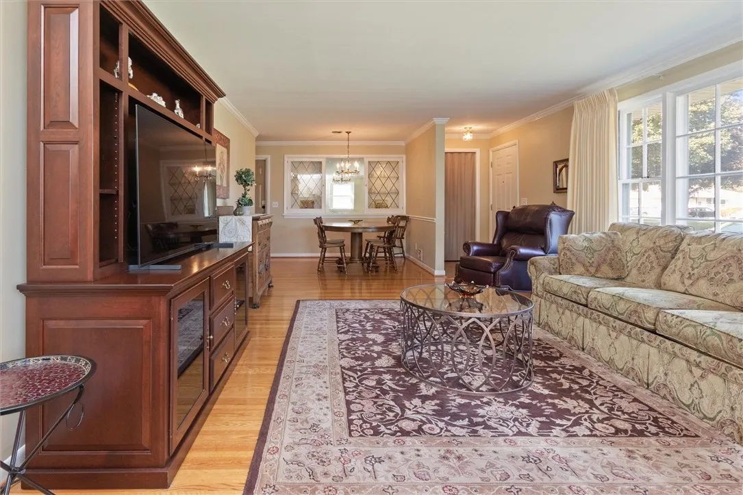 109 Drake Drive, Irondequoit, New York 14617, Irondequoit, New York 14617, 2 Bedrooms Bedrooms, 6 Rooms Rooms,1 BathroomBathrooms,Residential,Closed,109 Drake Drive, Irondequoit, New York 14617,0,R1639282