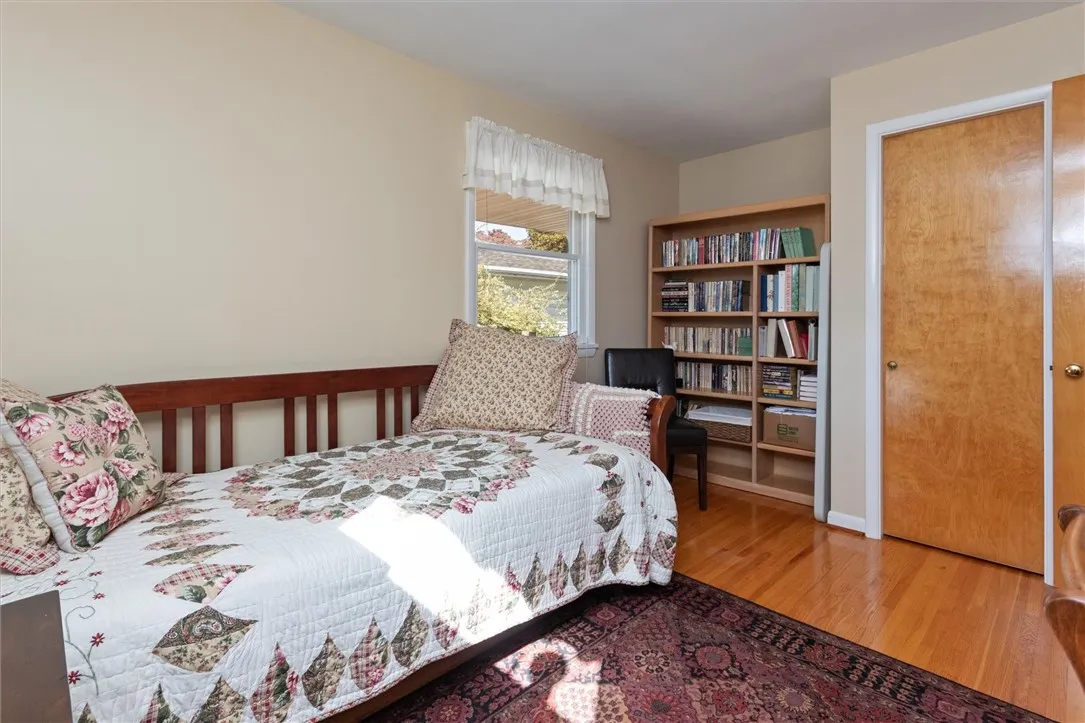 109 Drake Drive, Irondequoit, New York 14617, Irondequoit, New York 14617, 2 Bedrooms Bedrooms, 6 Rooms Rooms,1 BathroomBathrooms,Residential,Closed,109 Drake Drive, Irondequoit, New York 14617,0,R1639282