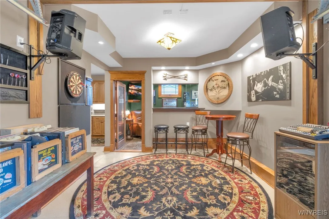 5085 Meadowbrook Road, Clarence, New York 14221, Clarence, New York 14221, 3 Bedrooms Bedrooms, 10 Rooms Rooms,2 BathroomsBathrooms,Residential,Closed,5085 Meadowbrook Road, Clarence, New York 14221,0,B1639649