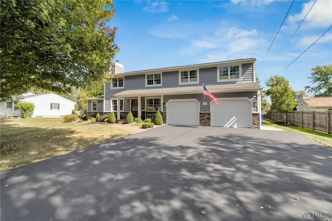 5085 Meadowbrook Road, Clarence, New York 14221, Clarence, New York 14221, 3 Bedrooms Bedrooms, 10 Rooms Rooms,2 BathroomsBathrooms,Residential,Closed,5085 Meadowbrook Road, Clarence, New York 14221,0,B1639649