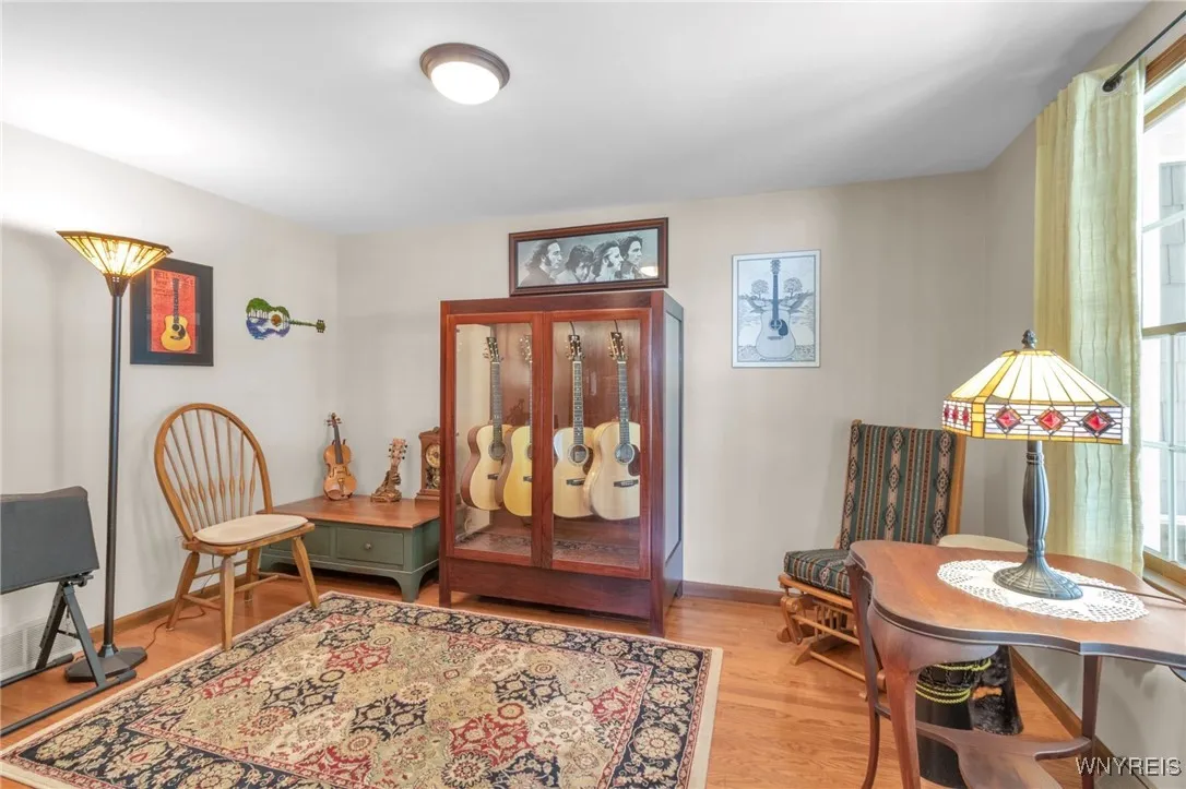 5085 Meadowbrook Road, Clarence, New York 14221, Clarence, New York 14221, 3 Bedrooms Bedrooms, 10 Rooms Rooms,2 BathroomsBathrooms,Residential,Closed,5085 Meadowbrook Road, Clarence, New York 14221,0,B1639649