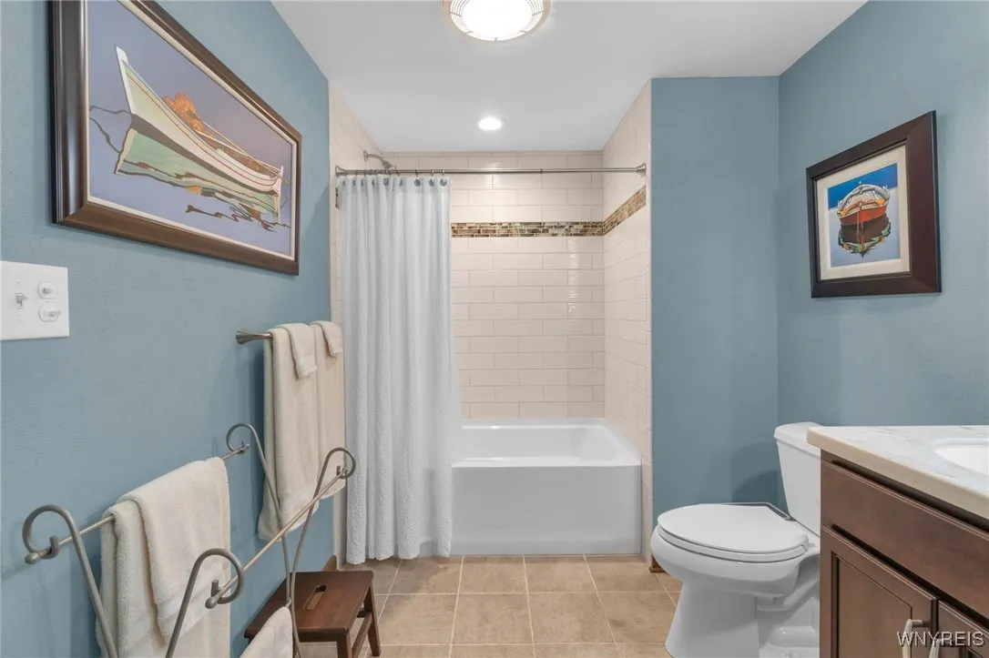 5085 Meadowbrook Road, Clarence, New York 14221, Clarence, New York 14221, 3 Bedrooms Bedrooms, 10 Rooms Rooms,2 BathroomsBathrooms,Residential,Closed,5085 Meadowbrook Road, Clarence, New York 14221,0,B1639649
