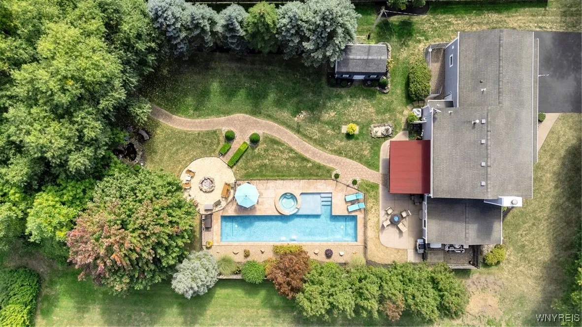 5085 Meadowbrook Road, Clarence, New York 14221, Clarence, New York 14221, 3 Bedrooms Bedrooms, 10 Rooms Rooms,2 BathroomsBathrooms,Residential,Closed,5085 Meadowbrook Road, Clarence, New York 14221,0,B1639649
