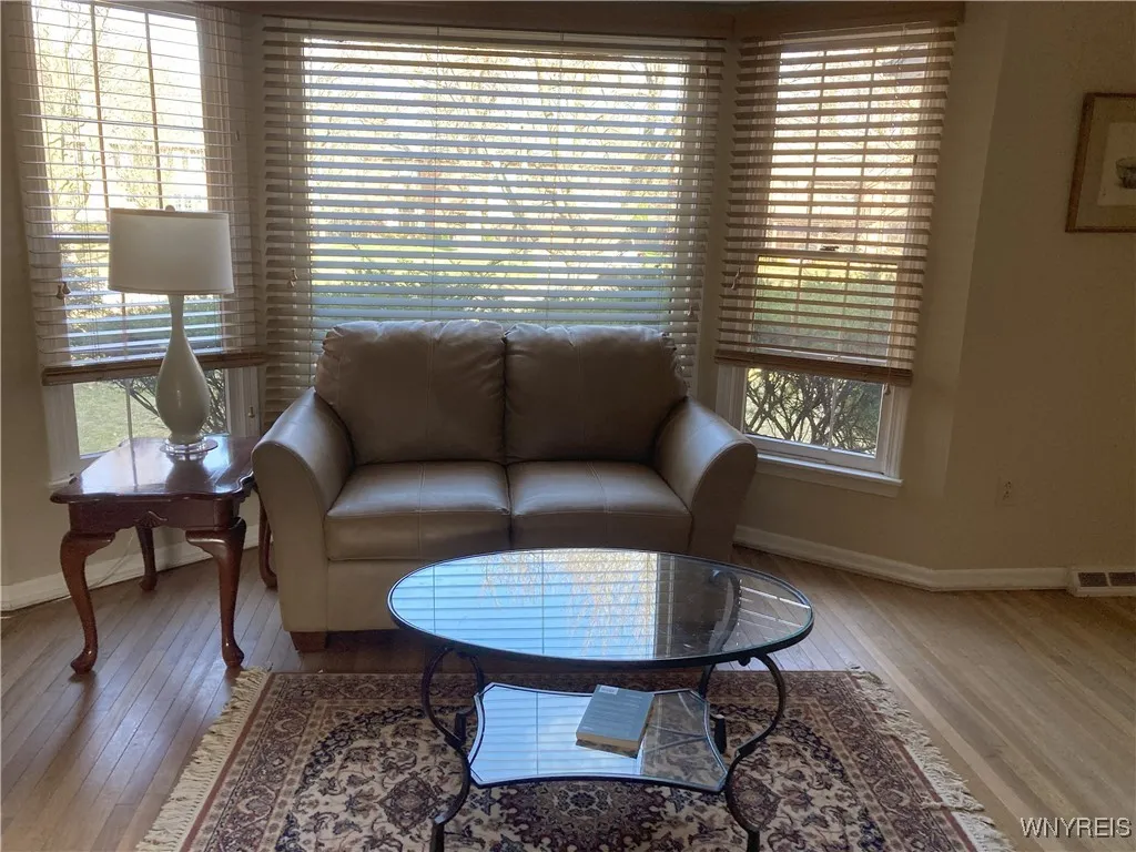 11 Bradenham Place, Amherst, New York 14226, Amherst, New York 14226, 4 Bedrooms Bedrooms, 8 Rooms Rooms,2 BathroomsBathrooms,Residential Lease,For Rent,11 Bradenham Place, Amherst, New York 14226,0,B1639061
