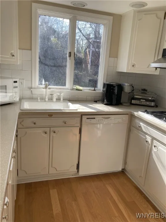11 Bradenham Place, Amherst, New York 14226, Amherst, New York 14226, 4 Bedrooms Bedrooms, 8 Rooms Rooms,2 BathroomsBathrooms,Residential Lease,For Rent,11 Bradenham Place, Amherst, New York 14226,0,B1639061