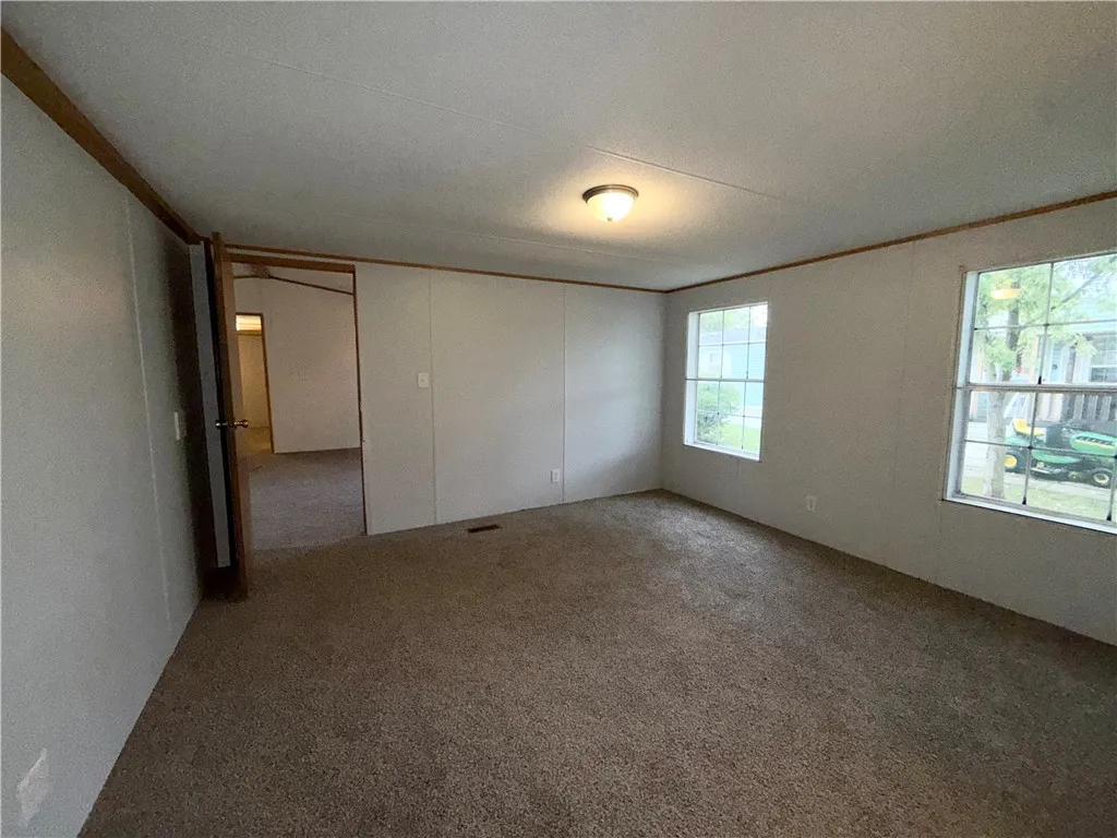 192 Ovid Street 143, Seneca Falls, New York 13148, Seneca Falls, New York 13148, 3 Bedrooms Bedrooms, 5 Rooms Rooms,2 BathroomsBathrooms,Residential,For Sale,192 Ovid Street 143, Seneca Falls, New York 13148,0,R1639717