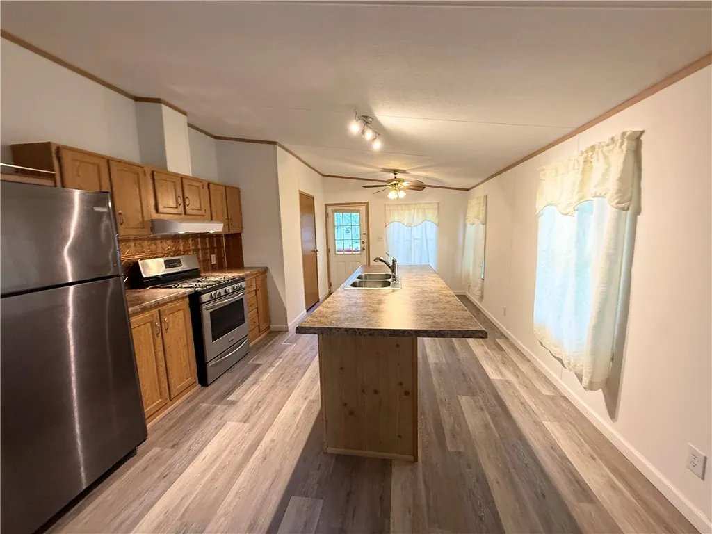 192 Ovid Street 143, Seneca Falls, New York 13148, Seneca Falls, New York 13148, 3 Bedrooms Bedrooms, 5 Rooms Rooms,2 BathroomsBathrooms,Residential,For Sale,192 Ovid Street 143, Seneca Falls, New York 13148,0,R1639717