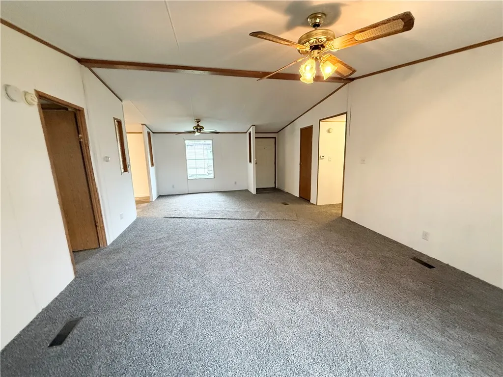 192 Ovid Street 143, Seneca Falls, New York 13148, Seneca Falls, New York 13148, 3 Bedrooms Bedrooms, 5 Rooms Rooms,2 BathroomsBathrooms,Residential,For Sale,192 Ovid Street 143, Seneca Falls, New York 13148,0,R1639717