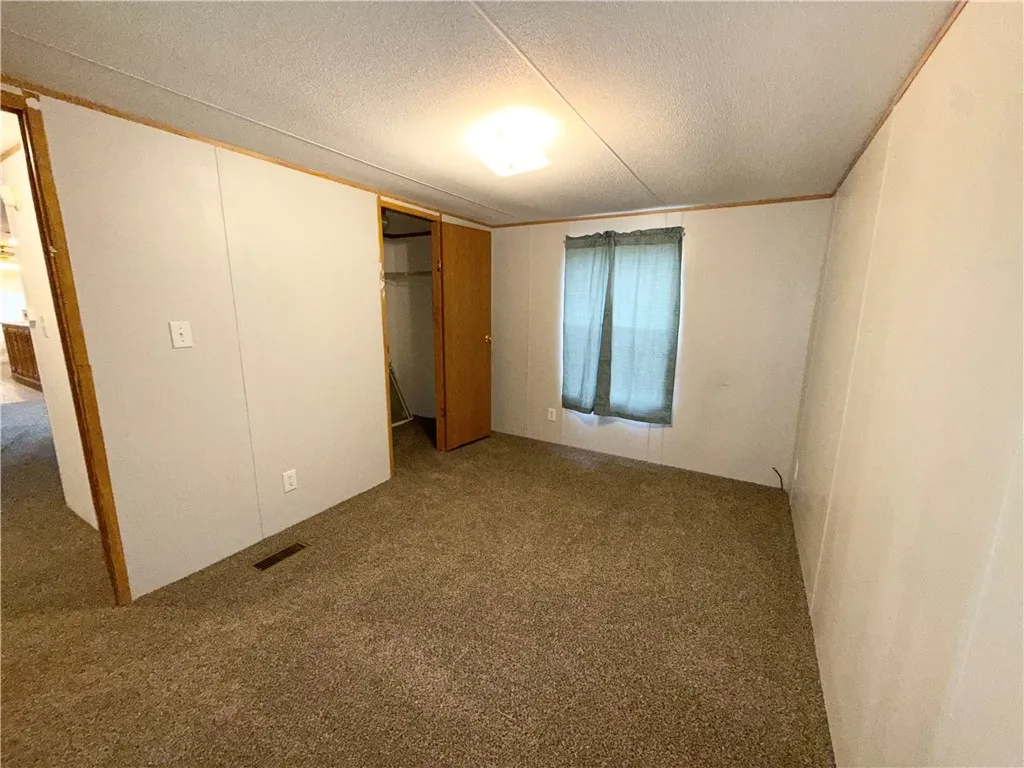 192 Ovid Street 143, Seneca Falls, New York 13148, Seneca Falls, New York 13148, 3 Bedrooms Bedrooms, 5 Rooms Rooms,2 BathroomsBathrooms,Residential,For Sale,192 Ovid Street 143, Seneca Falls, New York 13148,0,R1639717