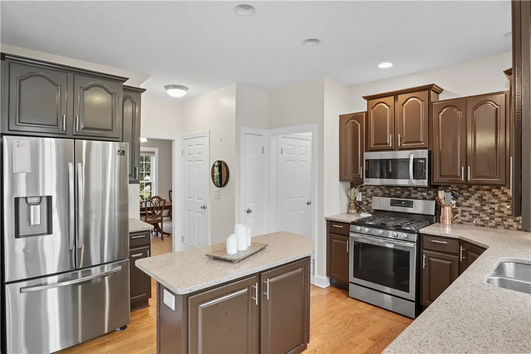 511 High Street, Victor, New York 14564, Victor, New York 14564, 4 Bedrooms Bedrooms, 8 Rooms Rooms,2 BathroomsBathrooms,Residential,Closed,511 High Street, Victor, New York 14564,0,R1639918