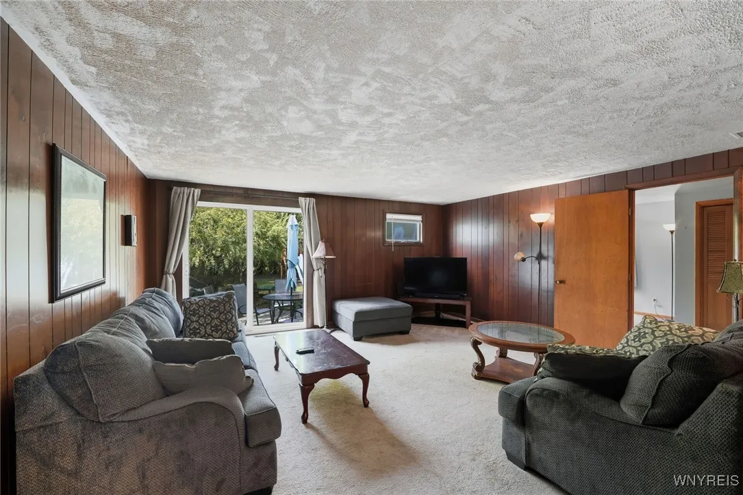 302 Hendricks Boulevard, Amherst, New York 14226, Amherst, New York 14226, 4 Bedrooms Bedrooms, 7 Rooms Rooms,1 BathroomBathrooms,Residential,For Sale,302 Hendricks Boulevard, Amherst, New York 14226,0,B1635933