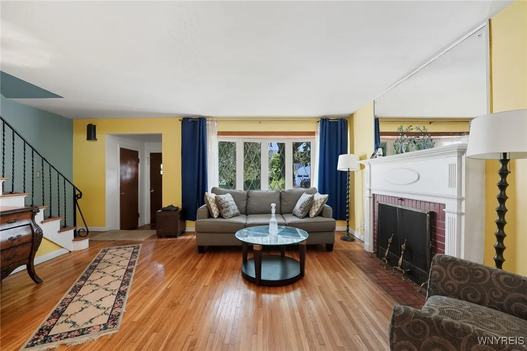 302 Hendricks Boulevard, Amherst, New York 14226, Amherst, New York 14226, 4 Bedrooms Bedrooms, 7 Rooms Rooms,1 BathroomBathrooms,Residential,For Sale,302 Hendricks Boulevard, Amherst, New York 14226,0,B1635933