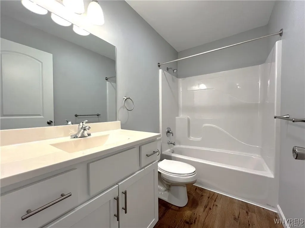 Left - Main Bath