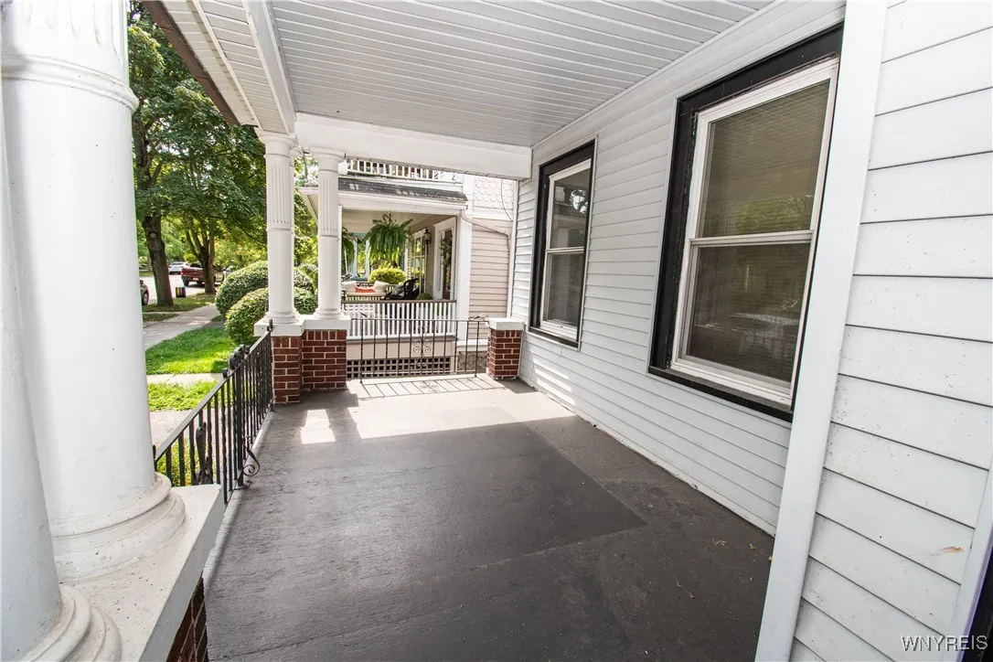 118 Norwood Avenue, Buffalo, New York 14222, Buffalo, New York 14222, 1 Bedroom Bedrooms, 3 Rooms Rooms,1 BathroomBathrooms,Residential Lease,For Rent,118 Norwood Avenue, Buffalo, New York 14222,0,B1639994