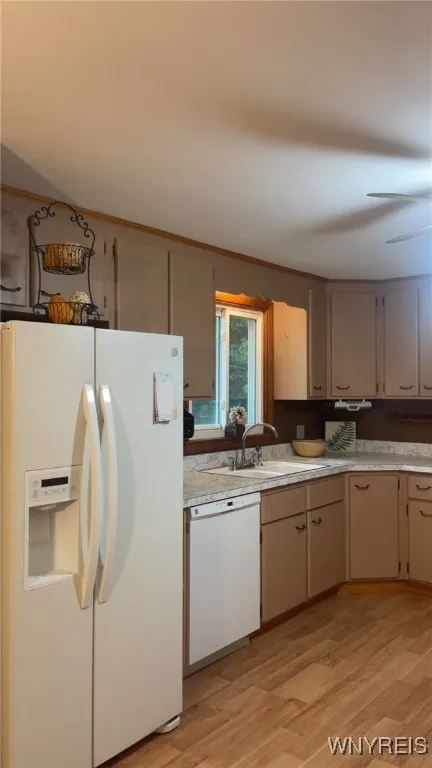 35 Tomcyn Drive, Amherst, New York 14221, Amherst, New York 14221, 4 Bedrooms Bedrooms, 7 Rooms Rooms,1 BathroomBathrooms,Residential Lease,For Rent,35 Tomcyn Drive, Amherst, New York 14221,0,B1640021