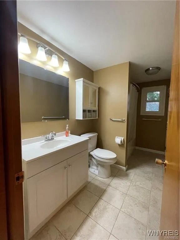 35 Tomcyn Drive, Amherst, New York 14221, Amherst, New York 14221, 4 Bedrooms Bedrooms, 7 Rooms Rooms,1 BathroomBathrooms,Residential Lease,For Rent,35 Tomcyn Drive, Amherst, New York 14221,0,B1640021