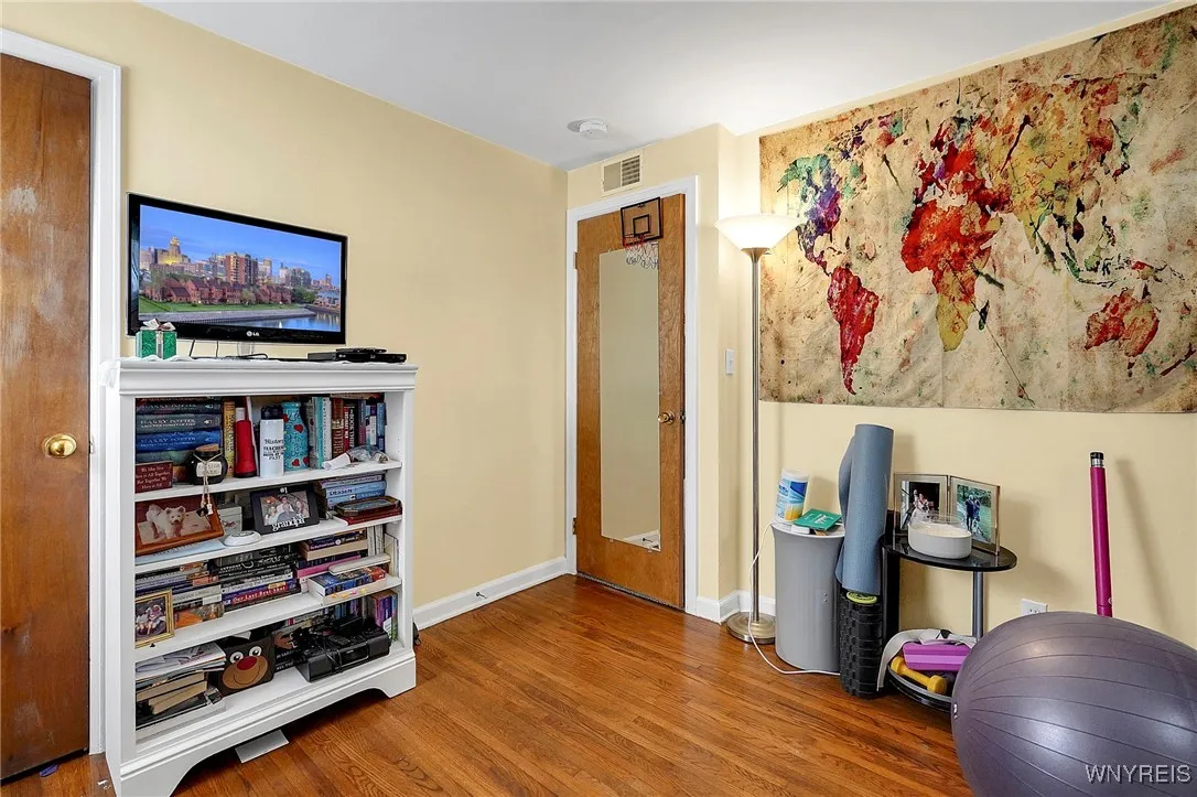 52 Krehmore Place, Tonawanda, New York 14223, Tonawanda, New York 14223, 3 Bedrooms Bedrooms, 7 Rooms Rooms,1 BathroomBathrooms,Residential,Closed,52 Krehmore Place, Tonawanda, New York 14223,0,B1639610