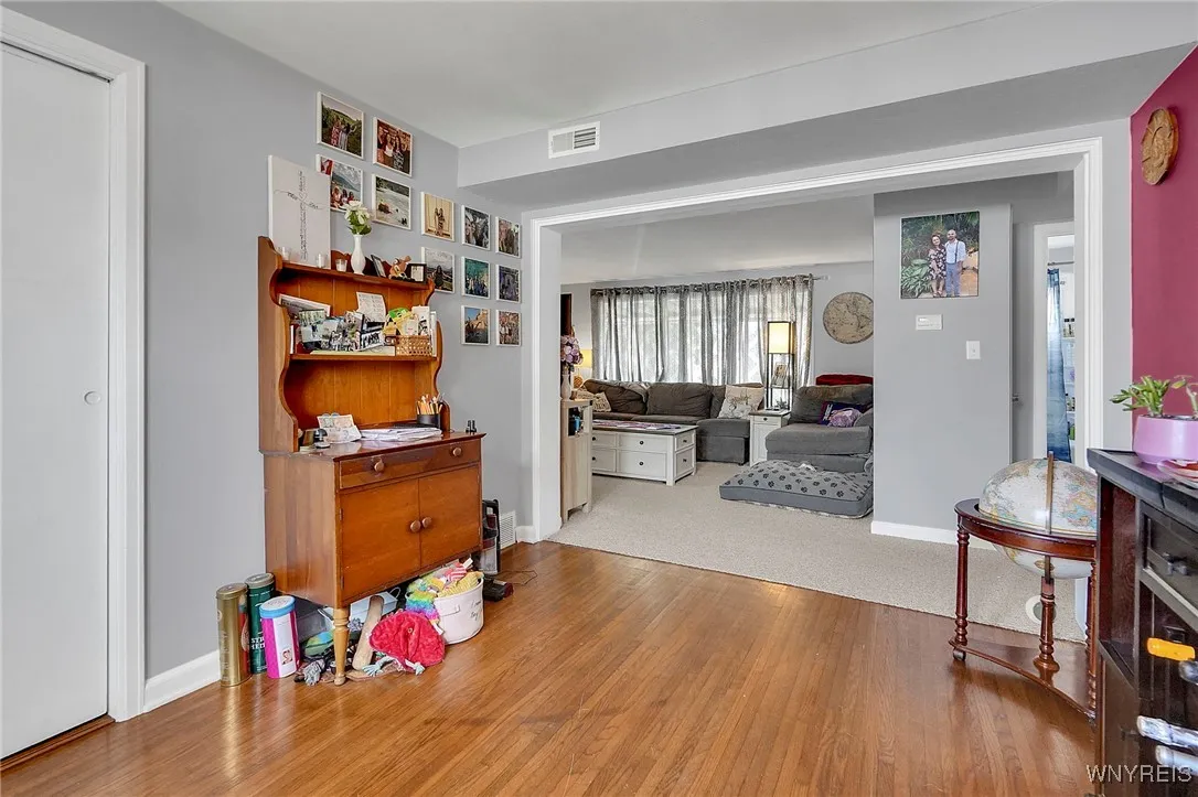 52 Krehmore Place, Tonawanda, New York 14223, Tonawanda, New York 14223, 3 Bedrooms Bedrooms, 7 Rooms Rooms,1 BathroomBathrooms,Residential,Closed,52 Krehmore Place, Tonawanda, New York 14223,0,B1639610