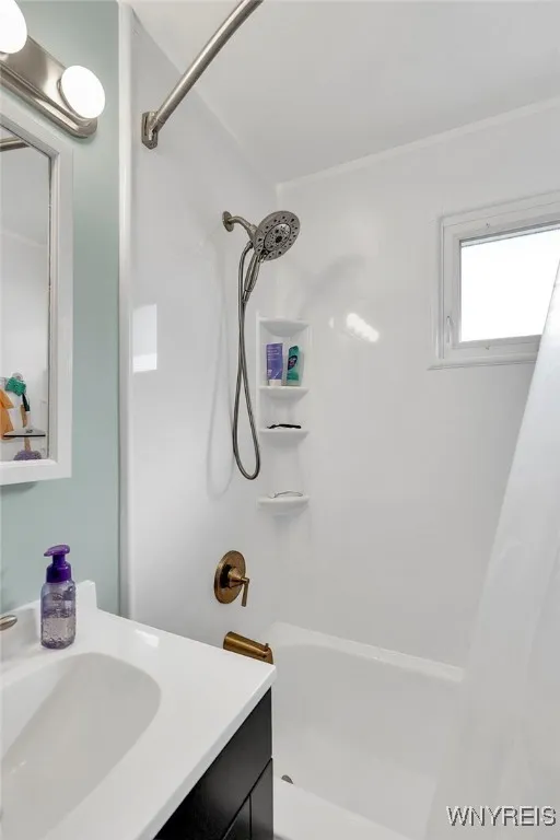 52 Krehmore Place, Tonawanda, New York 14223, Tonawanda, New York 14223, 3 Bedrooms Bedrooms, 7 Rooms Rooms,1 BathroomBathrooms,Residential,Closed,52 Krehmore Place, Tonawanda, New York 14223,0,B1639610