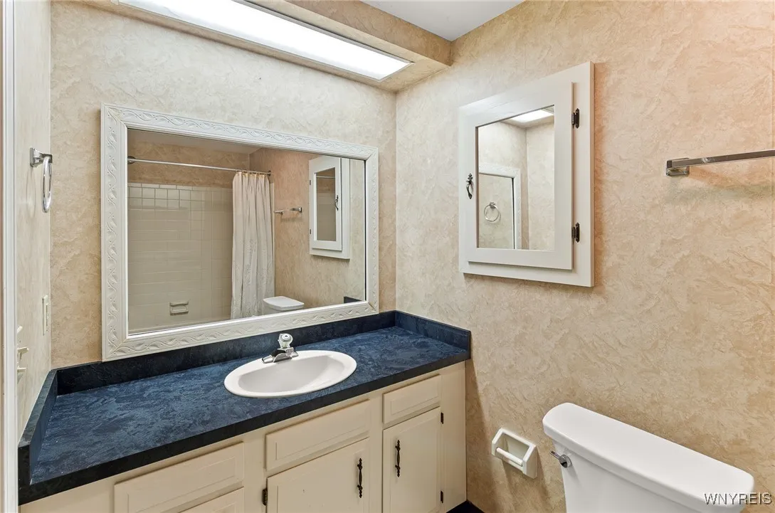 234 Wedgewood Drive, Amherst, New York 14221, Amherst, New York 14221, 2 Bedrooms Bedrooms, 6 Rooms Rooms,2 BathroomsBathrooms,Residential,For Sale,234 Wedgewood Drive, Amherst, New York 14221,0,B1640070