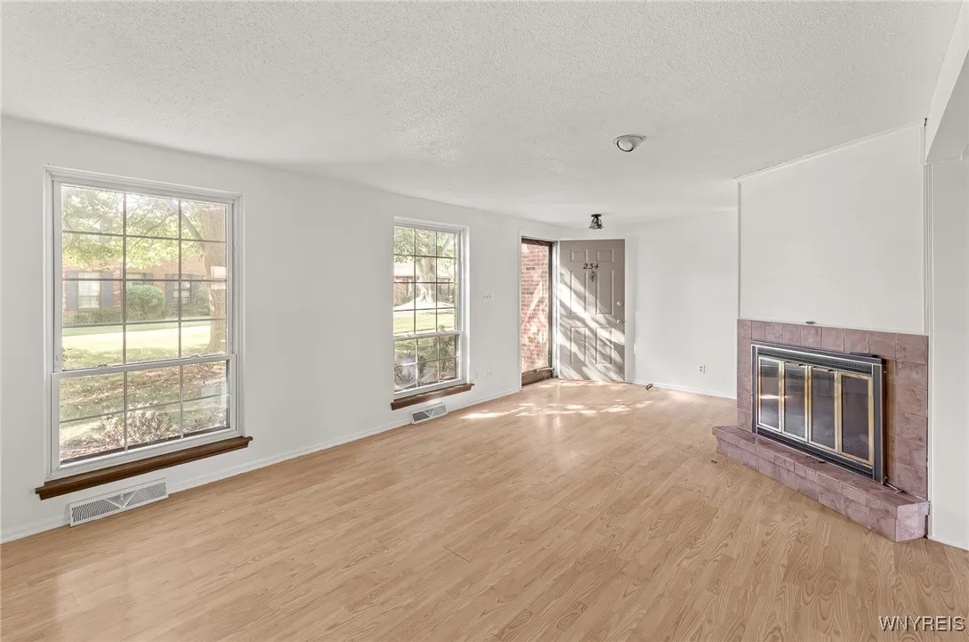 234 Wedgewood Drive, Amherst, New York 14221, Amherst, New York 14221, 2 Bedrooms Bedrooms, 6 Rooms Rooms,2 BathroomsBathrooms,Residential,For Sale,234 Wedgewood Drive, Amherst, New York 14221,0,B1640070