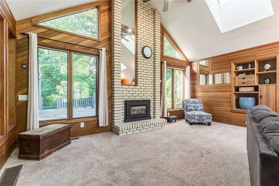 196 Creighton Lane, Greece, New York 14612, Greece, New York 14612, 4 Bedrooms Bedrooms, 8 Rooms Rooms,2 BathroomsBathrooms,Residential,Closed,196 Creighton Lane, Greece, New York 14612,0,R1639044