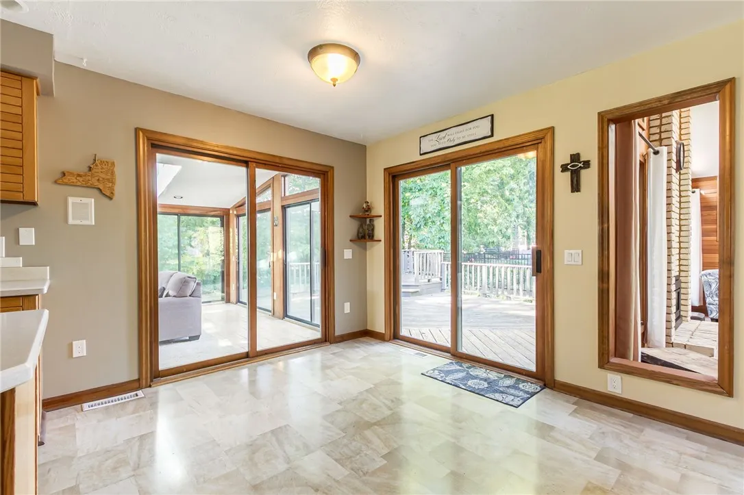 196 Creighton Lane, Greece, New York 14612, Greece, New York 14612, 4 Bedrooms Bedrooms, 8 Rooms Rooms,2 BathroomsBathrooms,Residential,Closed,196 Creighton Lane, Greece, New York 14612,0,R1639044