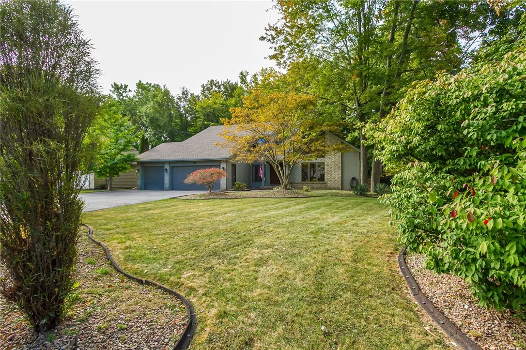 196 Creighton Lane, Greece, New York 14612, Greece, New York 14612, 4 Bedrooms Bedrooms, 8 Rooms Rooms,2 BathroomsBathrooms,Residential,Closed,196 Creighton Lane, Greece, New York 14612,0,R1639044