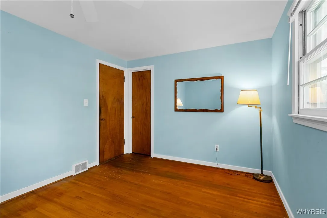 190 Columbia Drive, Amherst, New York 14221, Amherst, New York 14221, 3 Bedrooms Bedrooms, 5 Rooms Rooms,1 BathroomBathrooms,Residential,For Sale,190 Columbia Drive, Amherst, New York 14221,0,B1636655