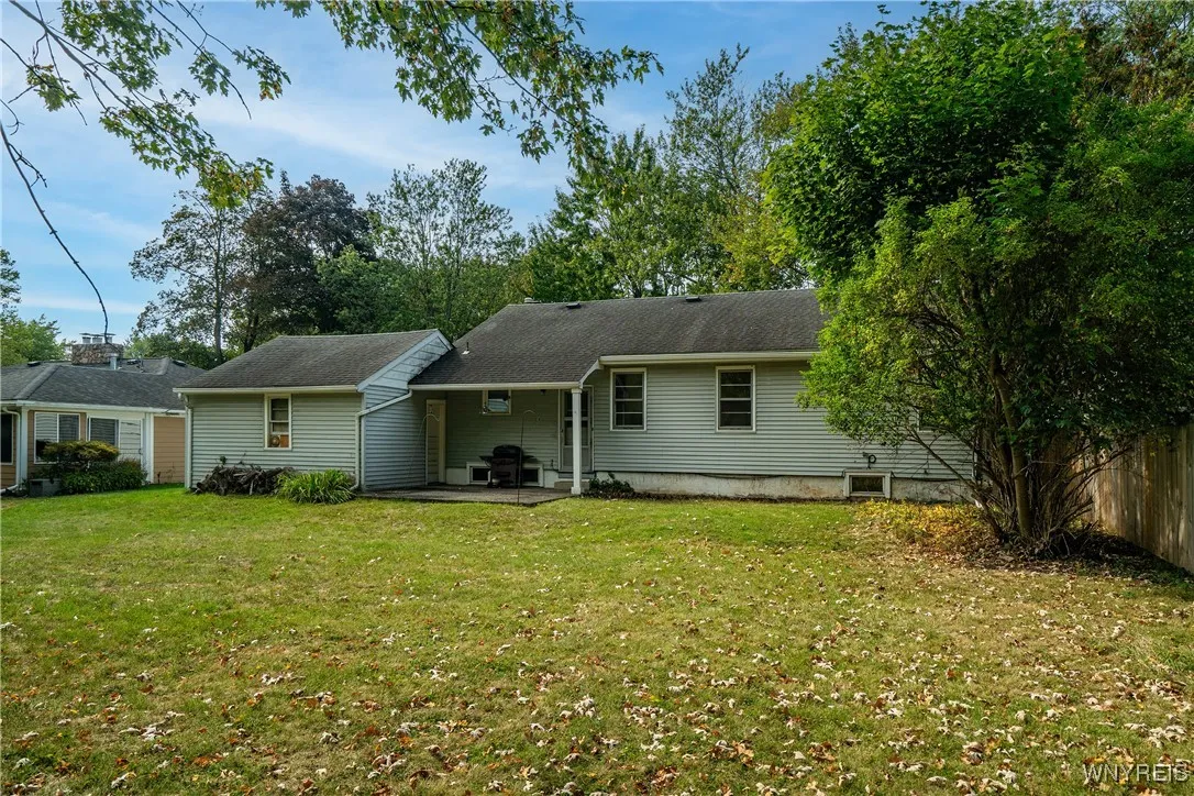 190 Columbia Drive, Amherst, New York 14221, Amherst, New York 14221, 3 Bedrooms Bedrooms, 5 Rooms Rooms,1 BathroomBathrooms,Residential,For Sale,190 Columbia Drive, Amherst, New York 14221,0,B1636655