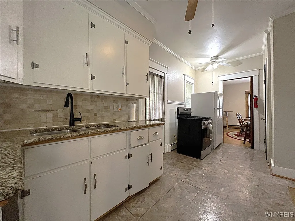 179 Niagara Falls Boulevard, Amherst, New York 142, Amherst, New York 14226, 5 Bedrooms Bedrooms, 9 Rooms Rooms,1 BathroomBathrooms,Residential,For Sale,179 Niagara Falls Boulevard, Amherst, New York 142,0,B1639970