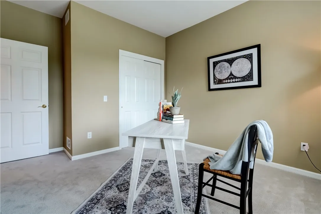 40 Onyx Drive, Perinton, New York 14526, Perinton, New York 14526, 3 Bedrooms Bedrooms, 6 Rooms Rooms,2 BathroomsBathrooms,Residential,Closed,40 Onyx Drive, Perinton, New York 14526,0,R1639540
