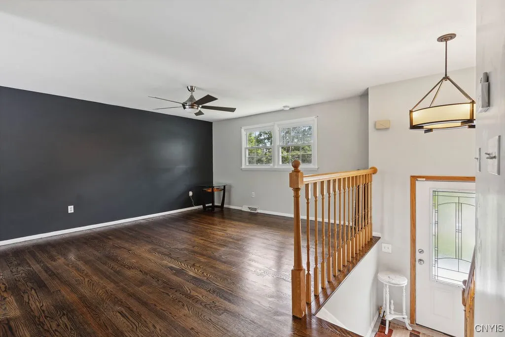 4281 Polaris Course, Clay, New York 13090, Clay, New York 13090, 3 Bedrooms Bedrooms, 9 Rooms Rooms,2 BathroomsBathrooms,Residential Lease,For Rent,4281 Polaris Course, Clay, New York 13090,0,S1639679