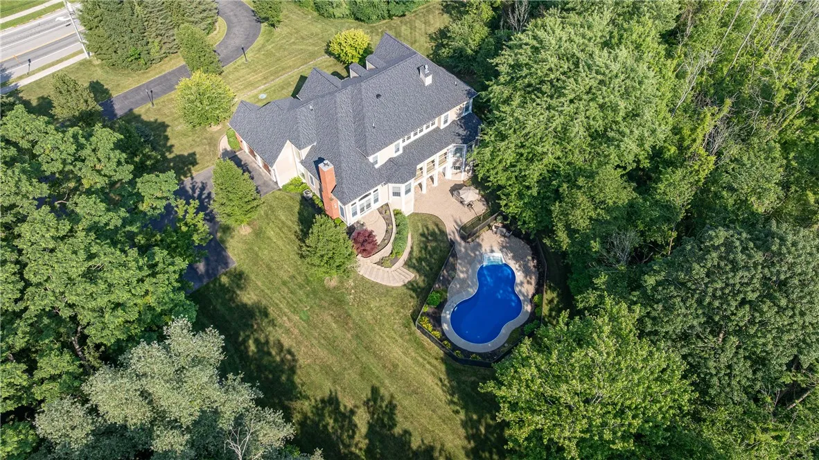 43 Lyndon Road, Perinton, New York 14450, Perinton, New York 14450, 5 Bedrooms Bedrooms, 11 Rooms Rooms,4 BathroomsBathrooms,Residential,For Sale,43 Lyndon Road, Perinton, New York 14450,0,R1640095