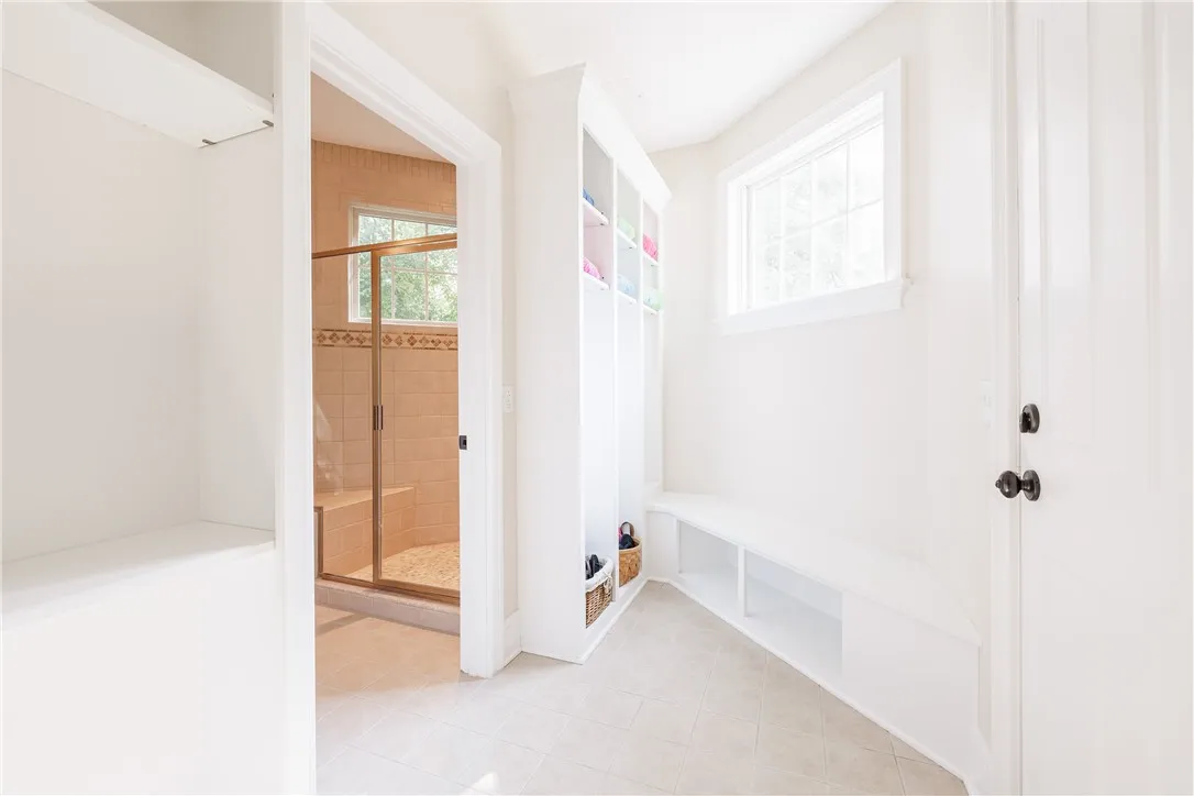 43 Lyndon Road, Perinton, New York 14450, Perinton, New York 14450, 5 Bedrooms Bedrooms, 11 Rooms Rooms,4 BathroomsBathrooms,Residential,For Sale,43 Lyndon Road, Perinton, New York 14450,0,R1640095