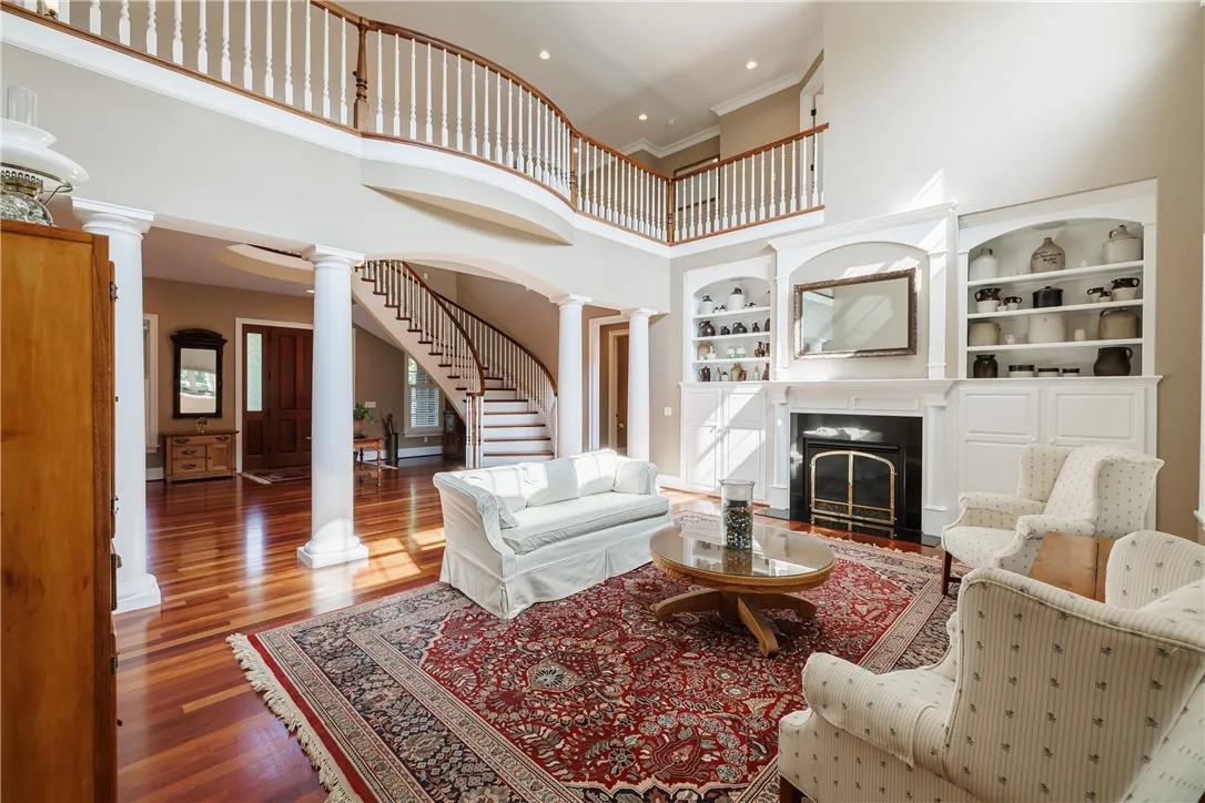 43 Lyndon Road, Perinton, New York 14450, Perinton, New York 14450, 5 Bedrooms Bedrooms, 11 Rooms Rooms,4 BathroomsBathrooms,Residential,For Sale,43 Lyndon Road, Perinton, New York 14450,0,R1640095