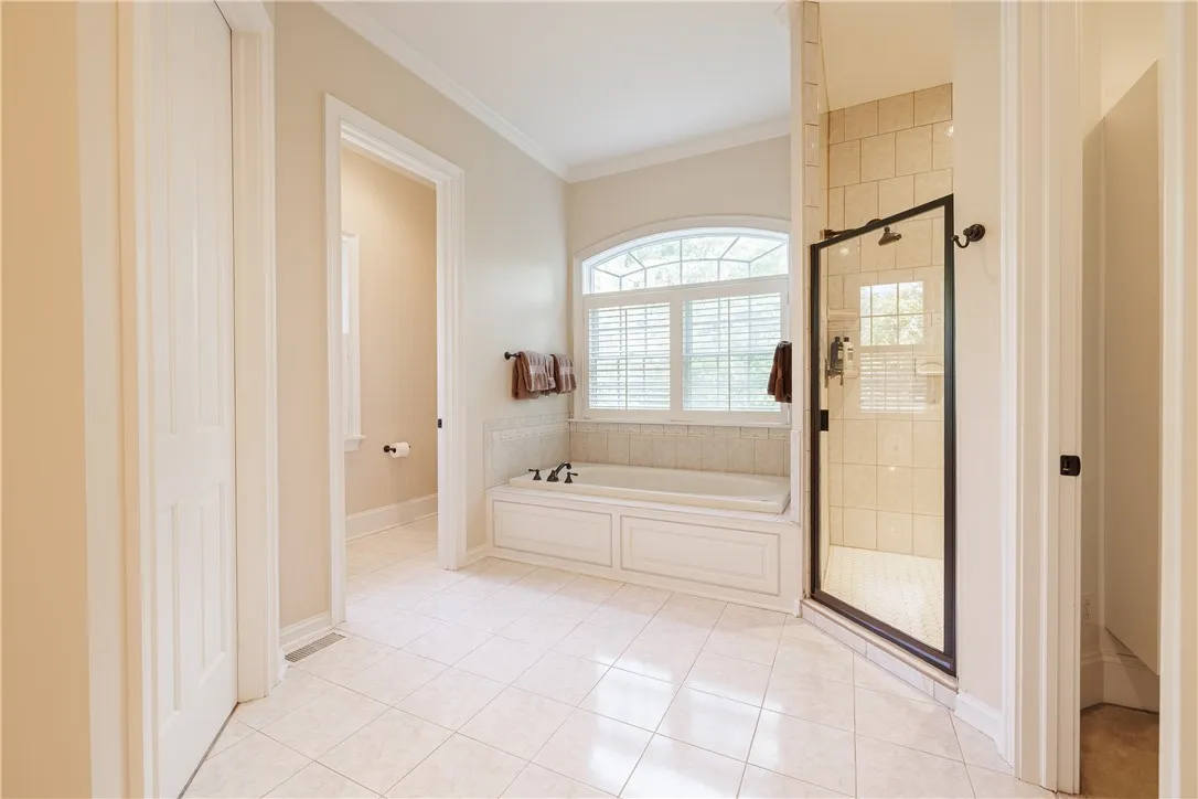 43 Lyndon Road, Perinton, New York 14450, Perinton, New York 14450, 5 Bedrooms Bedrooms, 11 Rooms Rooms,4 BathroomsBathrooms,Residential,For Sale,43 Lyndon Road, Perinton, New York 14450,0,R1640095