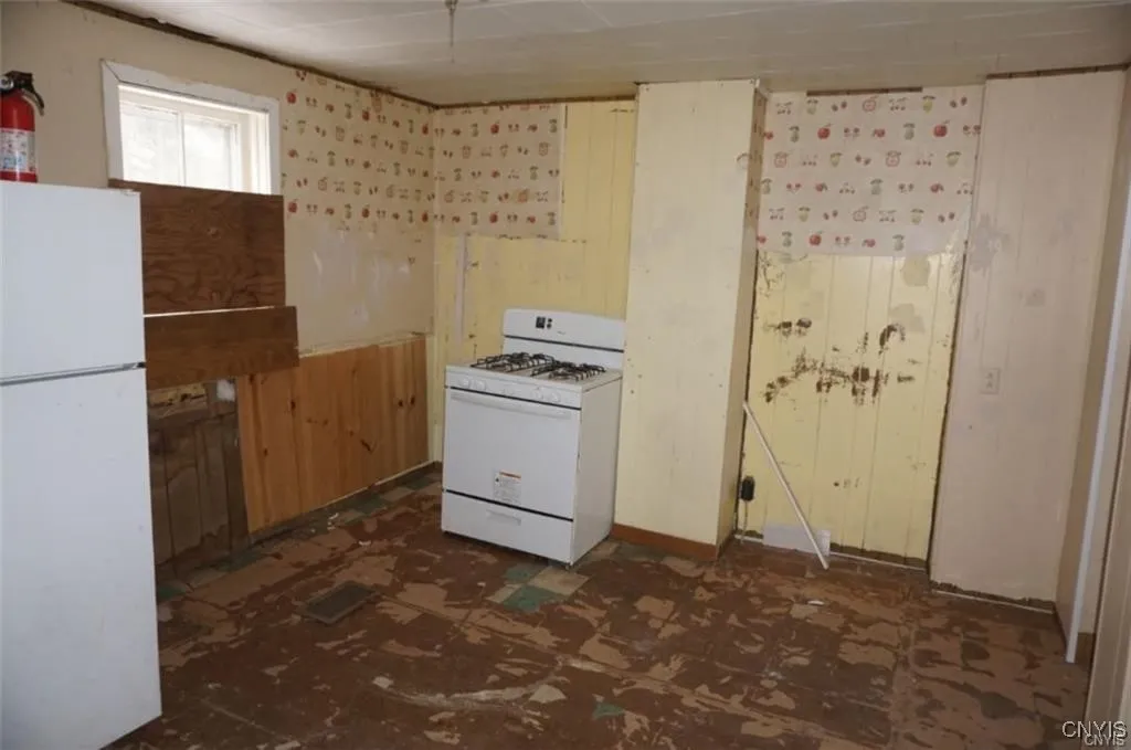 140 & 142 East 10th Street, Oswego, New York 1, Oswego, New York 13126, 4 Bedrooms Bedrooms, ,2 BathroomsBathrooms,Residential,Closed,140 & 142 East 10th Street, Oswego, New York 1,0,S1639891